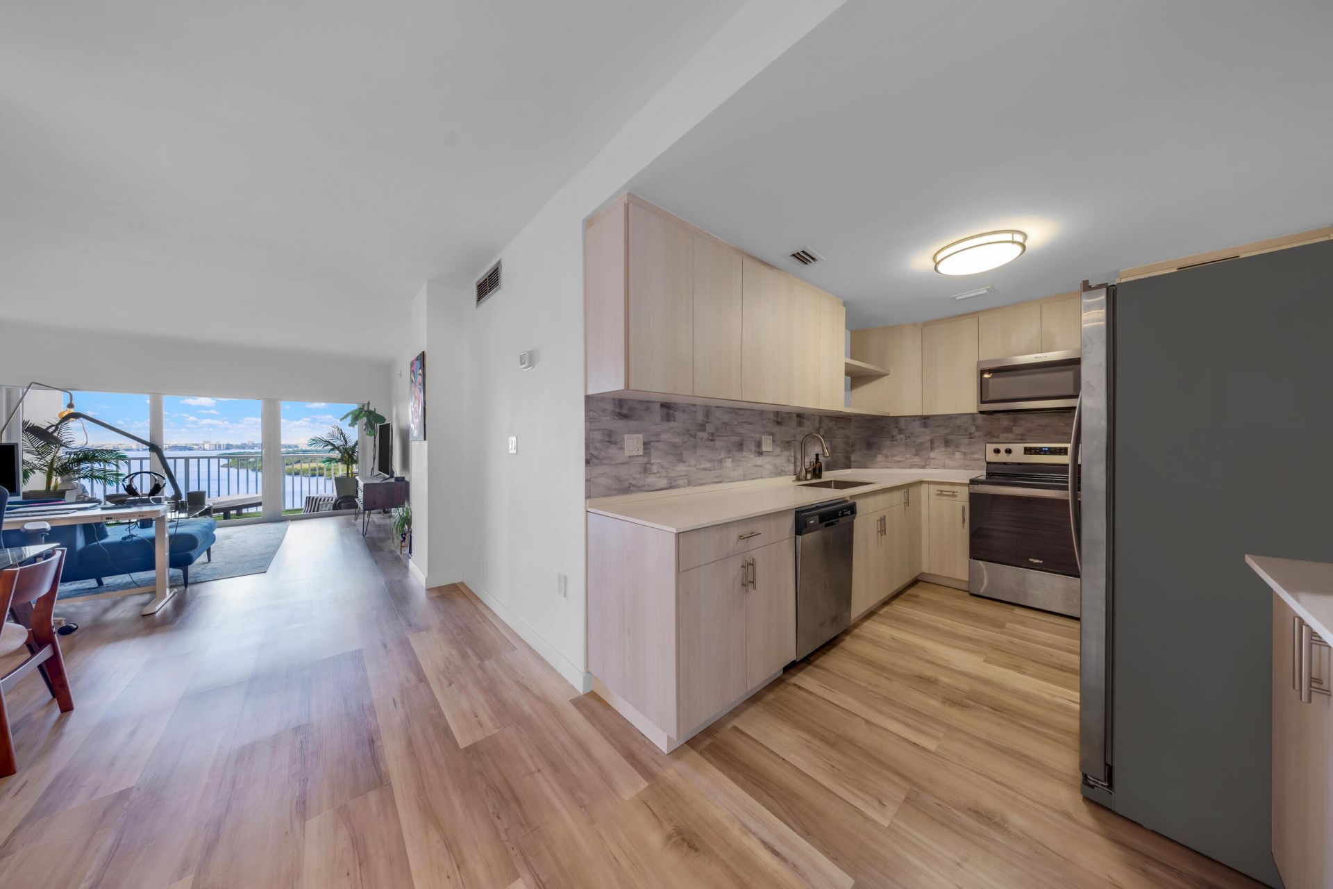 300 Bayview Drive, Unit 1614, Sunny Isles Beach, FL 33160 Photo