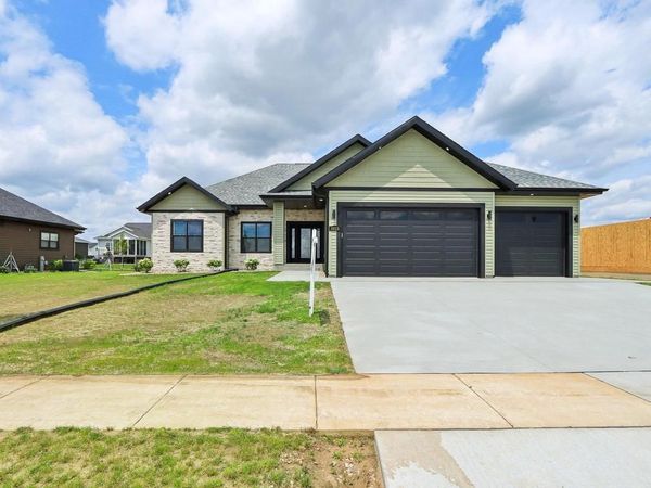 2005 Mulberry Street, Sauk City, WI 53583