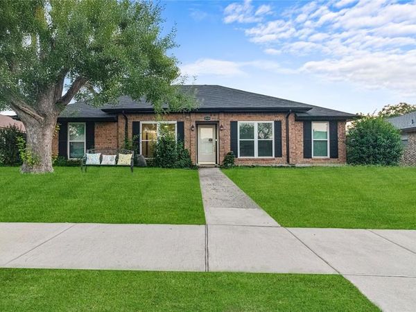 2620 Carmel Drive, Carrollton, TX 75006