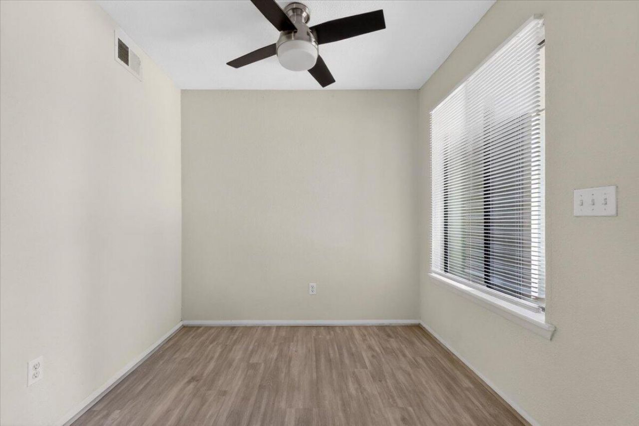 1481 Center Street Photo 11