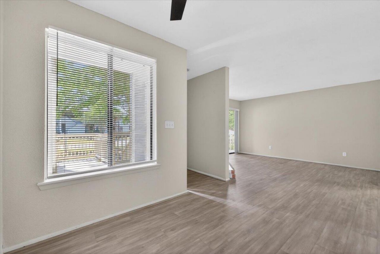1481 Center Street Photo 14