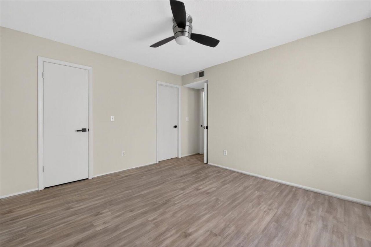 1481 Center Street Photo 7