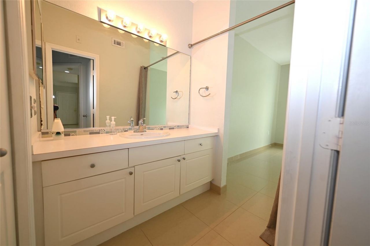 5110 Northridge Road, Unit 202, Sarasota, FL 34238 Photo