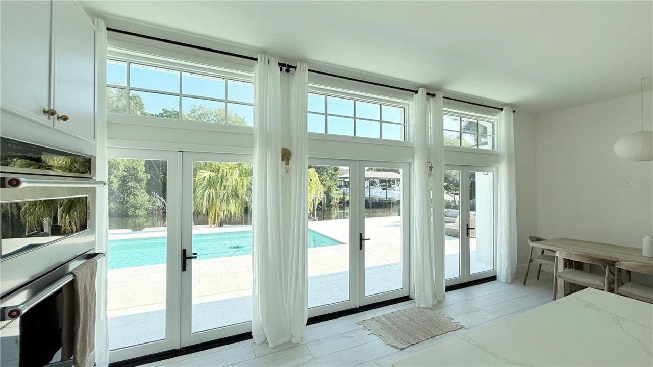 797 45th Avenue Ne, Saint Petersburg, FL 33703 Photo