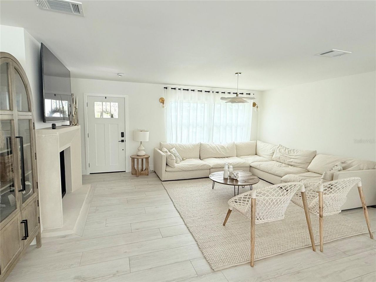 797 45th Avenue Ne, Saint Petersburg, FL 33703 Photo