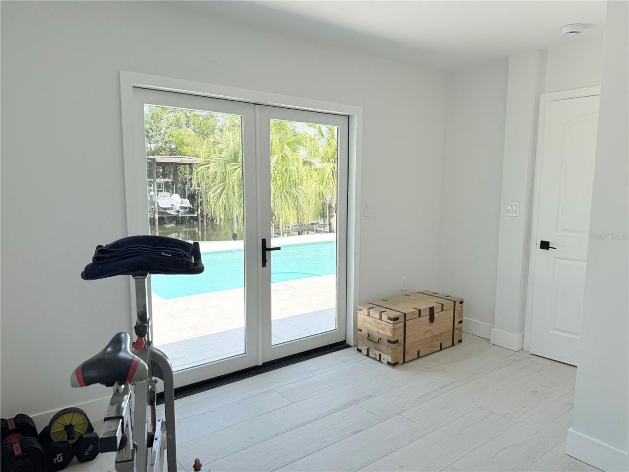 797 45th Avenue Ne, Saint Petersburg, FL 33703 Photo