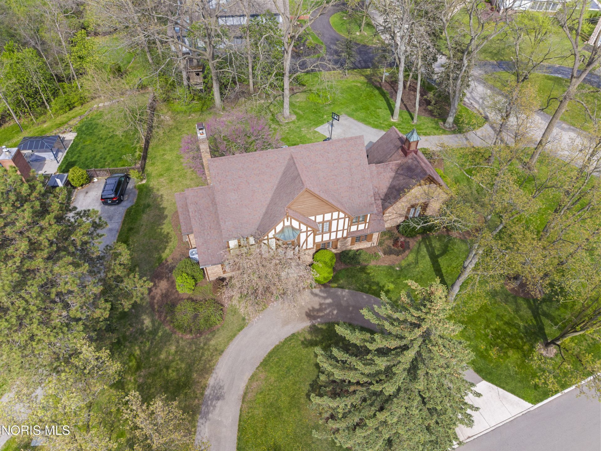 2744 Riva Ridge Road, Ottawa Hills, OH 43615 Main Photo