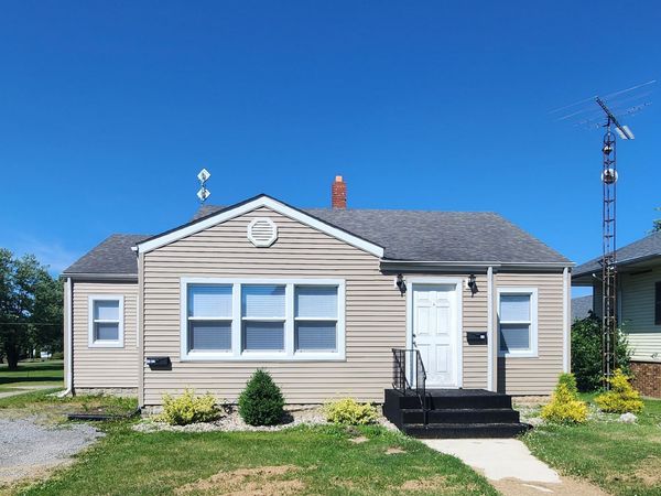 415 E Liberty Street , Leipsic, OH 45856