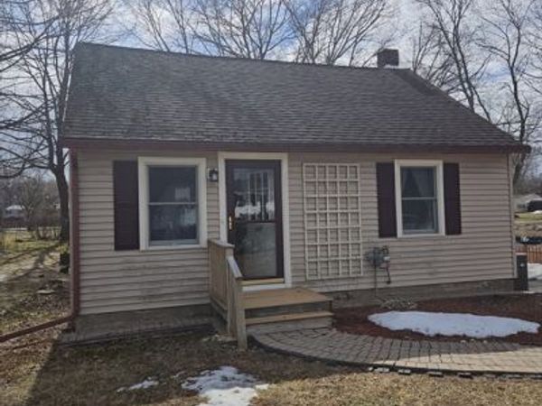449 Oak St, Shrewsbury, MA 01545
