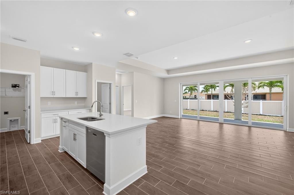 1748 NW 19th St, Cape Coral, FL 33993 Photo