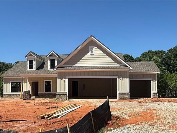 363 Weslyn Drive, Social Circle, GA 30025