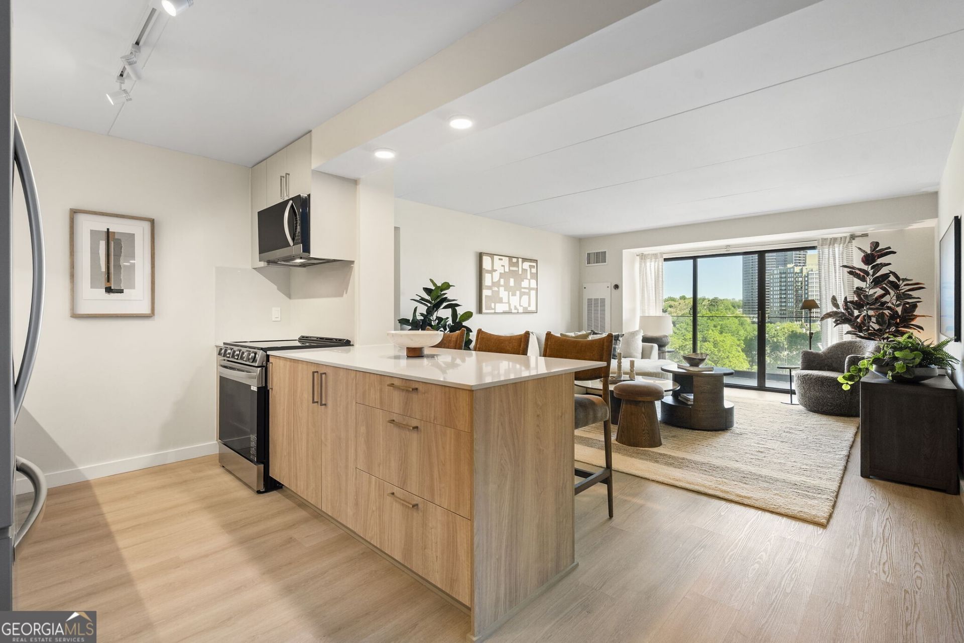 2460 Peachtree Road Ne, Unit 1205, Atlanta, GA 30305 Main Photo