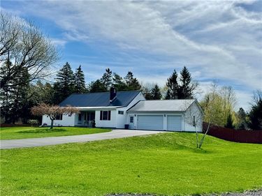 87 Clinton Street , New York Mills, NY 13417