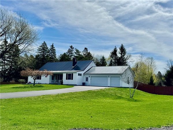 87 Clinton Street , New York Mills, NY 13417