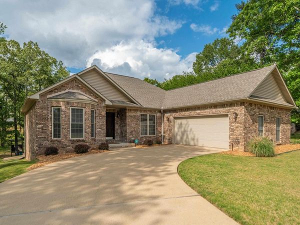 140 CLAIRMOOR, Hot Springs, AR 71913