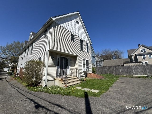 32-34 Yale, Bridgeport, CT 06605 Main Photo