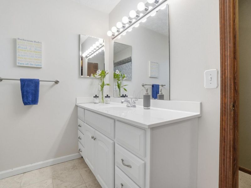 488 Clark State Road, Columbus, OH 43230 Photo 22