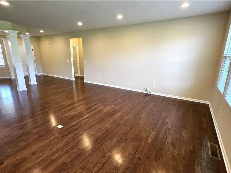 7226 Dursley Court, Solon, OH 44139 Photo 4