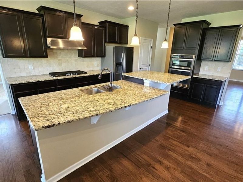 7226 Dursley Court, Solon, OH 44139 Photo 9