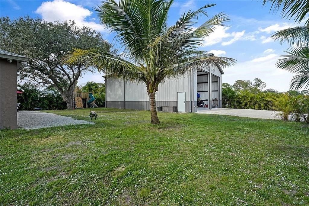 8015 97th Court, Vero Beach, FL 32967 Photo