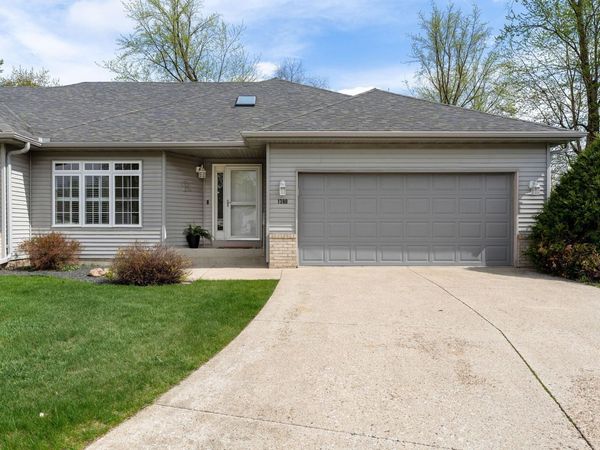 1380 Edinburgh Place NE, Owatonna, MN 55060