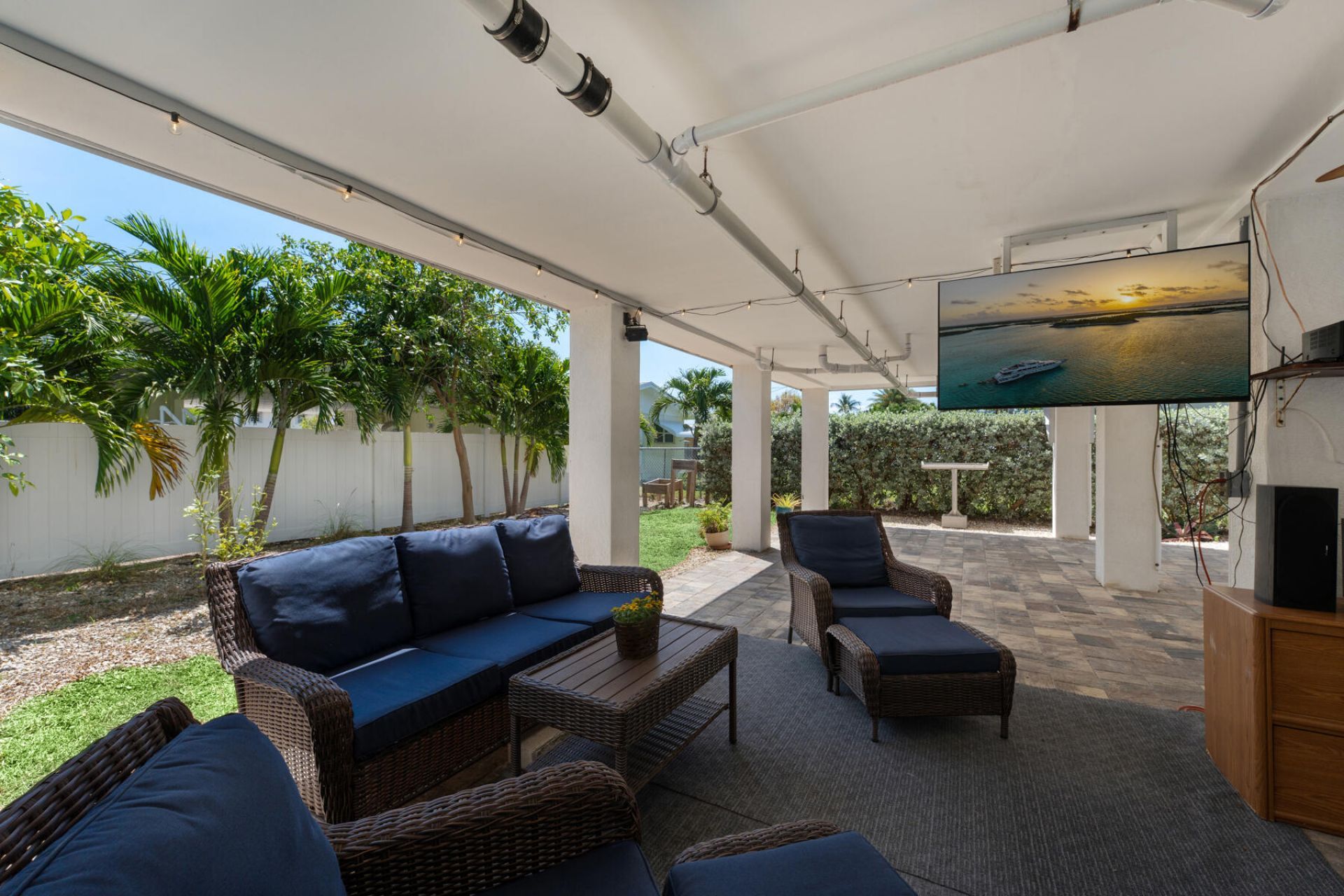 650 64th St Ocean Street, Marathon, FL 33050 Photo