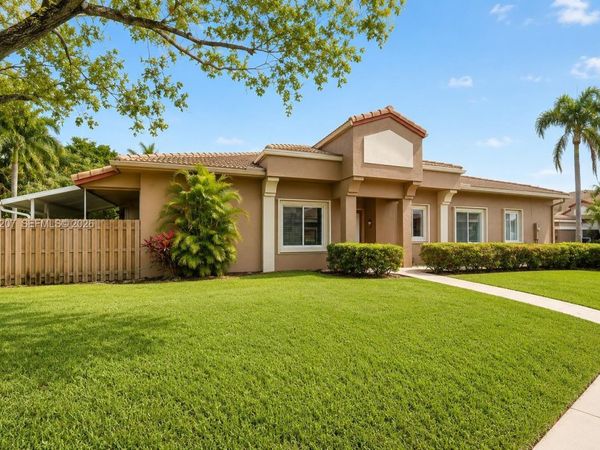 10131 Lombardy Dr, Tamarac, FL 33321