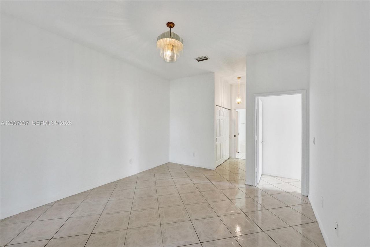 10131 Lombardy Dr, Tamarac, FL 33321 Photo