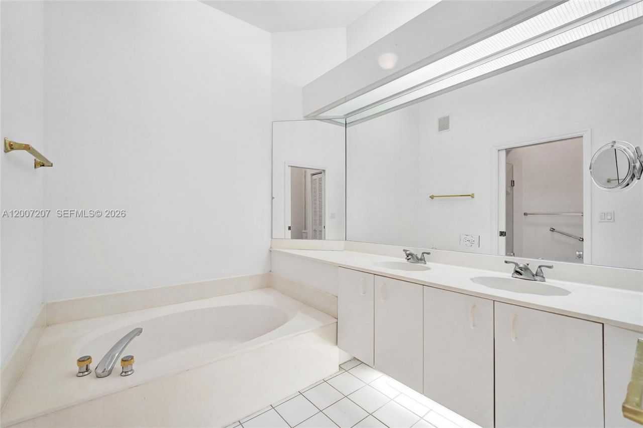 10131 Lombardy Dr, Tamarac, FL 33321 Photo