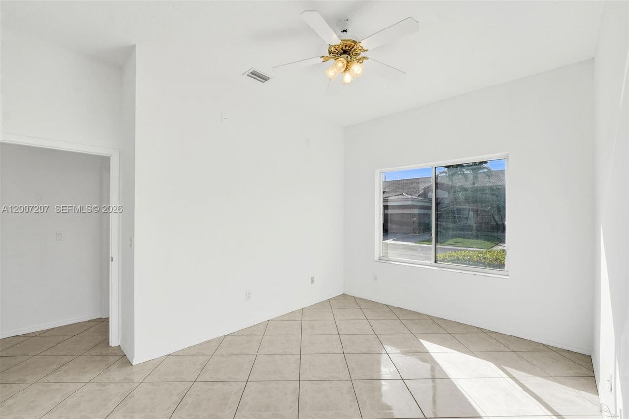 10131 Lombardy Dr, Tamarac, FL 33321 Photo