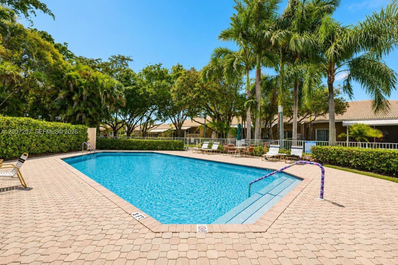 10131 Lombardy Dr, Tamarac, FL 33321 Photo