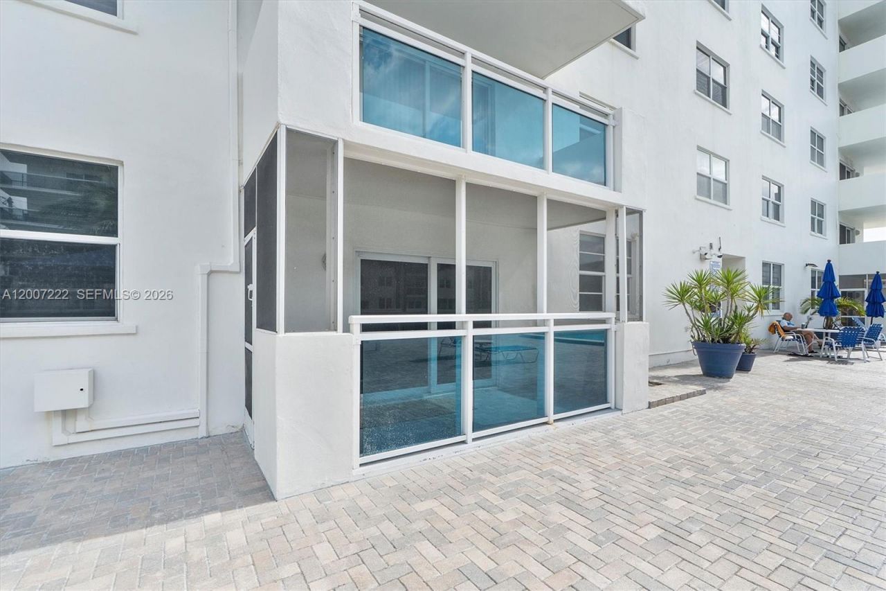 1701 S Ocean Dr, Unit 105, Hollywood, FL 33019 Photo