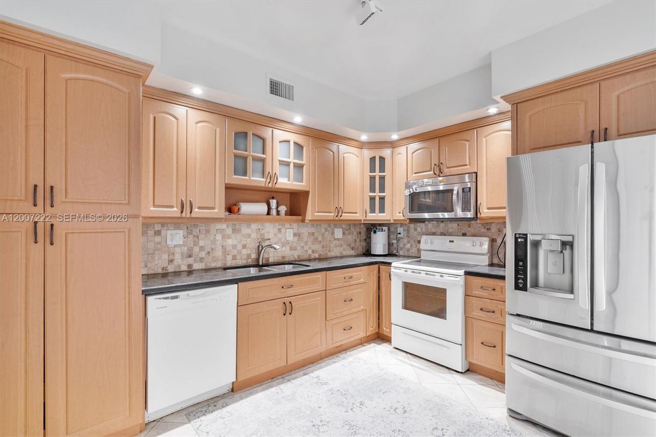 1701 S Ocean Dr, Unit 105, Hollywood, FL 33019 Photo