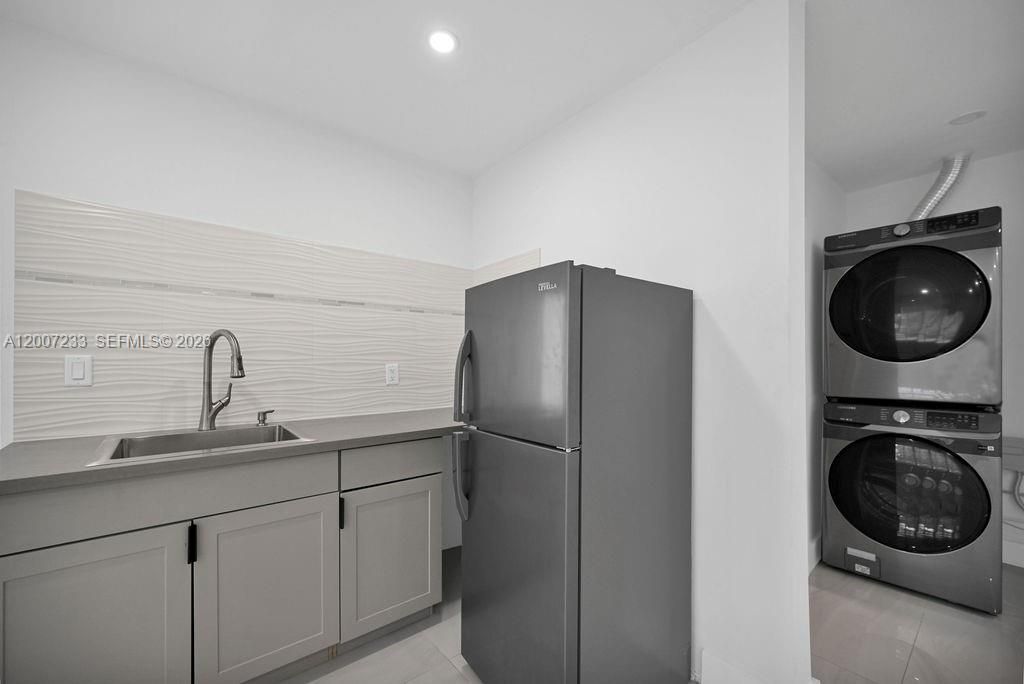 570 NW 48th St, Miami, FL 33127 Photo