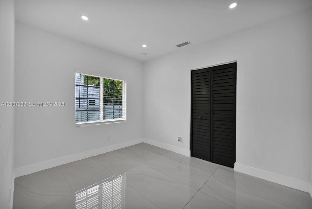 570 NW 48th St, Miami, FL 33127 Photo