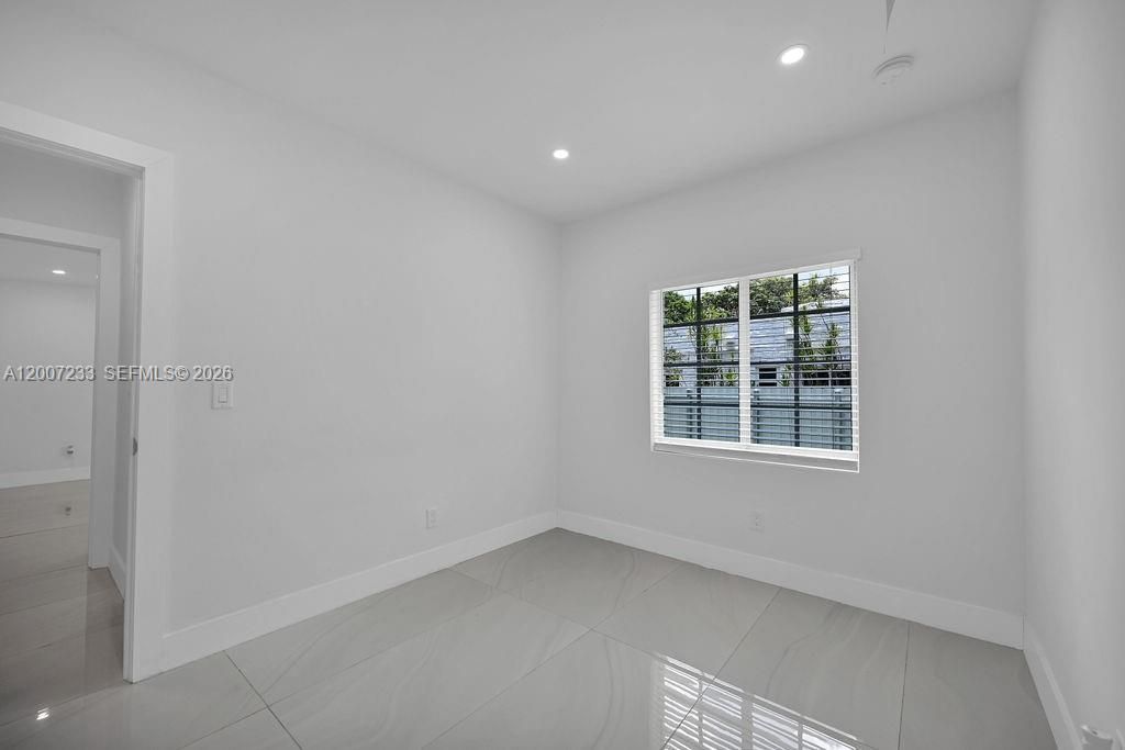 570 NW 48th St, Miami, FL 33127 Photo