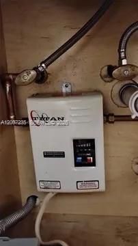 15610 NE 6th Ave , Unit 18C, Miami, FL 33162 Photo