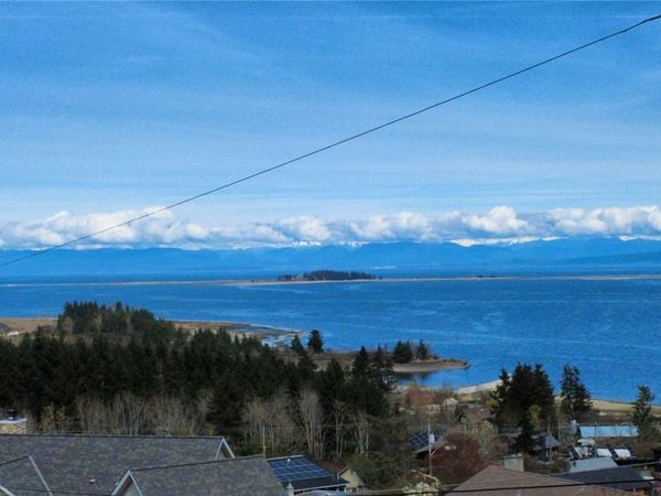 LOT 3 6th St , Union Bay, BC V0R 3B0