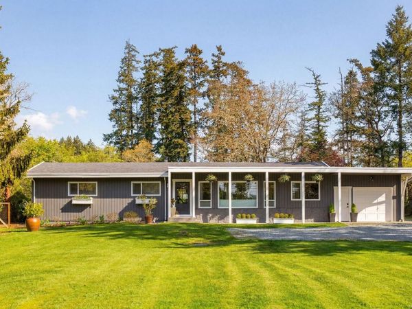 826 Birch Rd , North Saanich, BC V8L 5R9