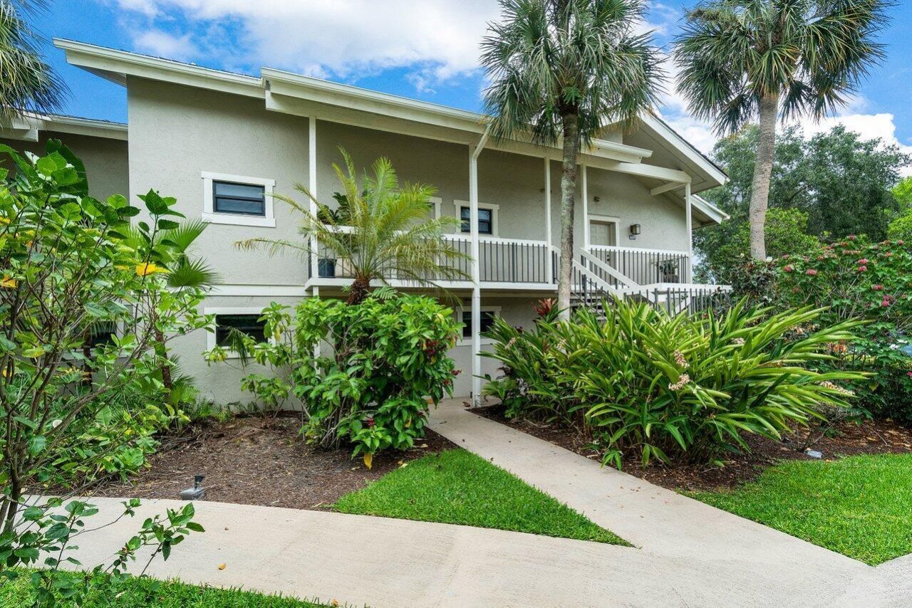11863 Wimbledon Circle, Unit 407, Wellington, FL 33414 Photo