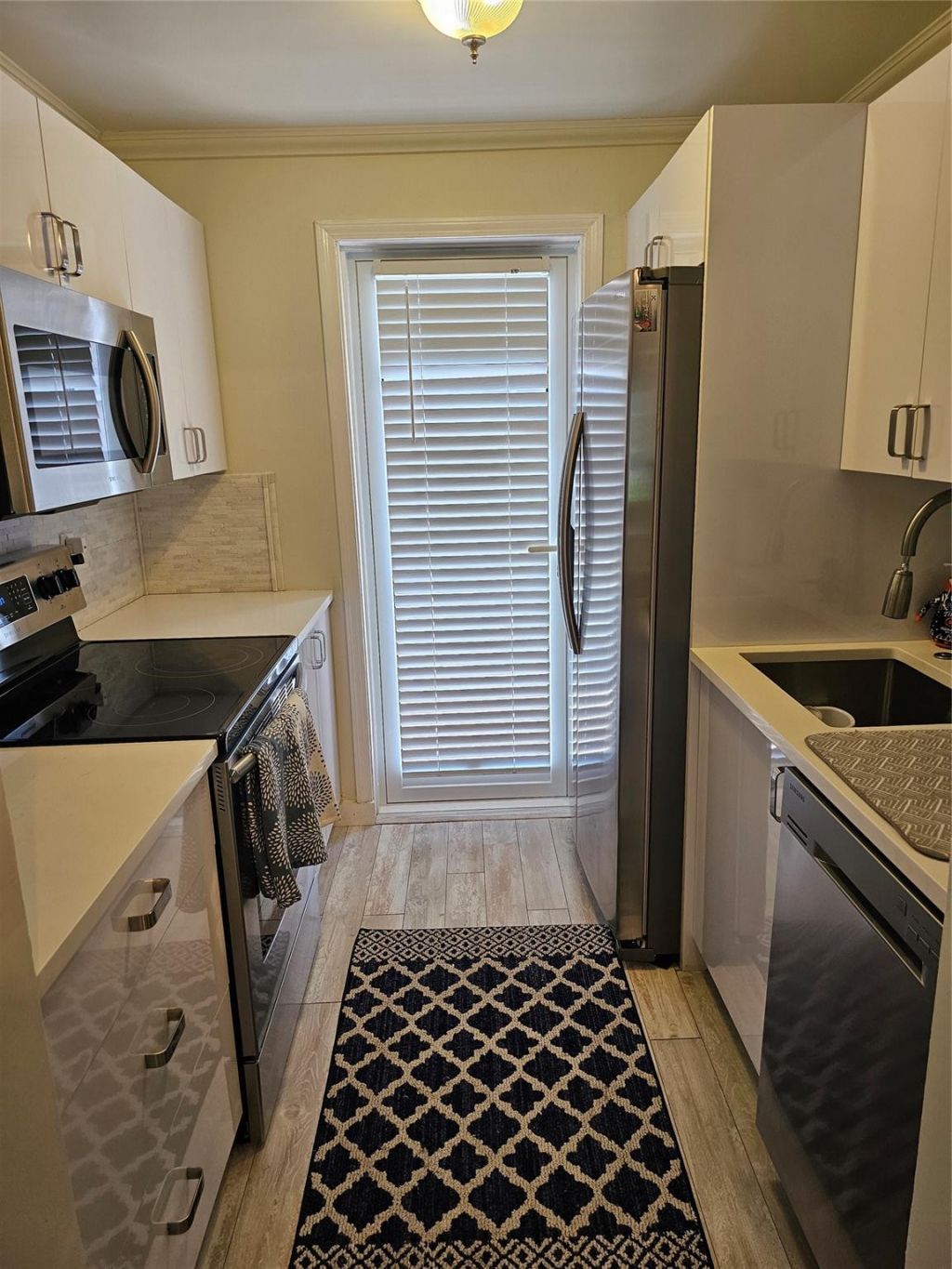 1461 S Ocean Boulevard, Unit 107, Lauderdale by the Sea, FL 33062 Photo
