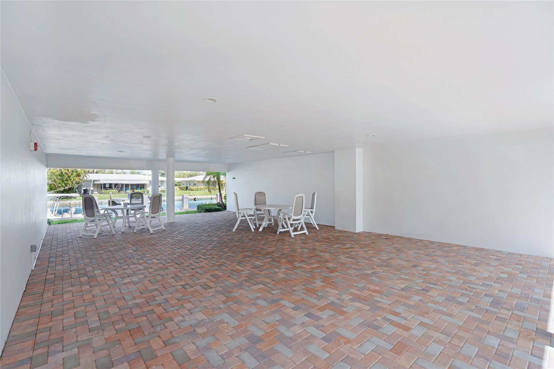 1461 S Ocean Boulevard, Unit 107, Lauderdale by the Sea, FL 33062 Photo