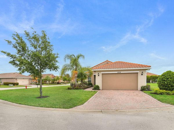10250 SW Silverberry Court, Port St. Lucie, FL 34987