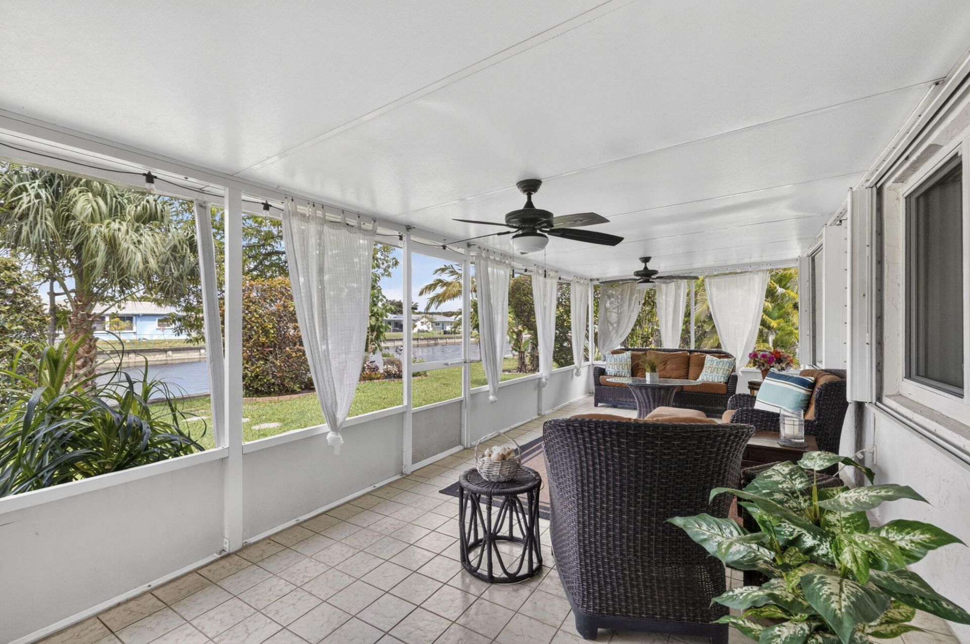 7005 NW 95th Terrace, Tamarac, FL 33321 Photo