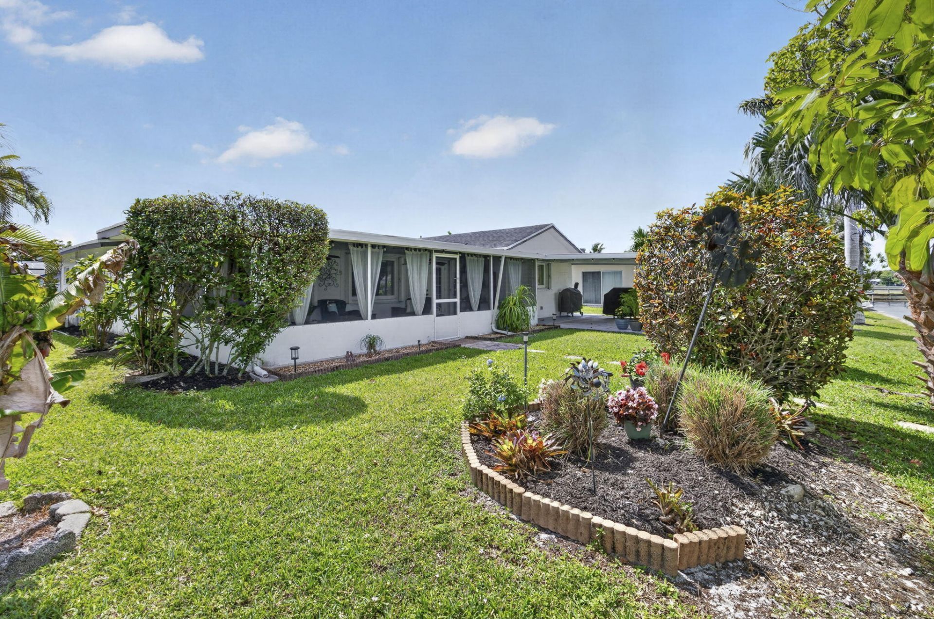 7005 NW 95th Terrace, Tamarac, FL 33321 Photo