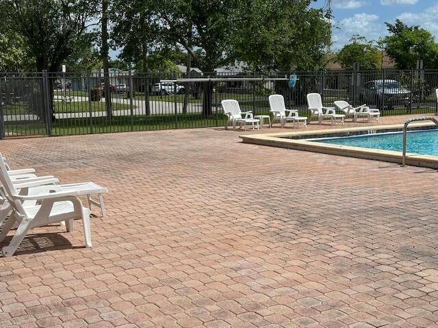 7005 NW 95th Terrace, Tamarac, FL 33321 Photo