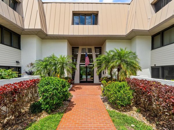 1800 SE Saint Lucie Boulevard, Unit 6-203, Stuart, FL 34996