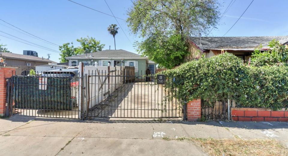 2585 Beaumont St, Sacramento, CA 95815 Photo