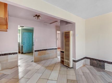 2585 Beaumont St, Sacramento, CA 95815 Photo