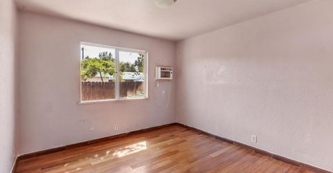 2585 Beaumont St, Sacramento, CA 95815 Photo